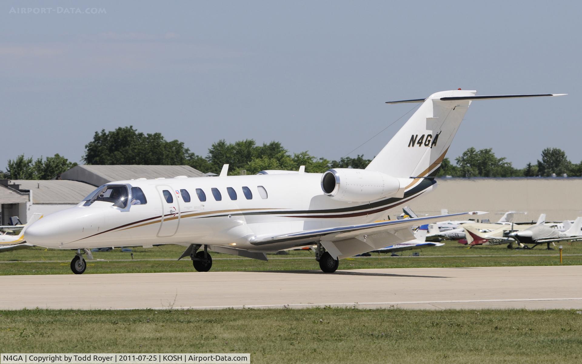 N4GA, 2005 Cessna 525B CitationJet CJ3 C/N 525B0055, AIRVENTURE 2011