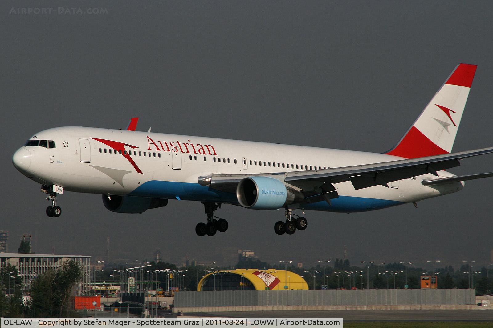 OE-LAW, 1992 Boeing 767-3Z9/ER C/N 26417, Austrian B763