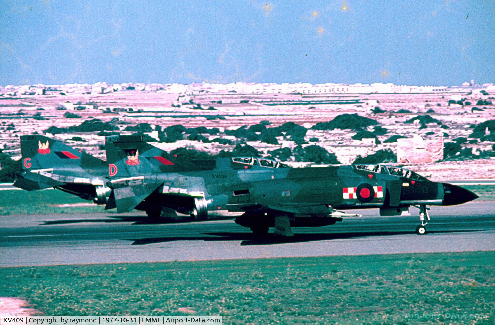 XV409, 1969 McDonnell Douglas Phantom FGR2 C/N 2995, Phantoms XV409/D & XV482/C 56Sqd RAF