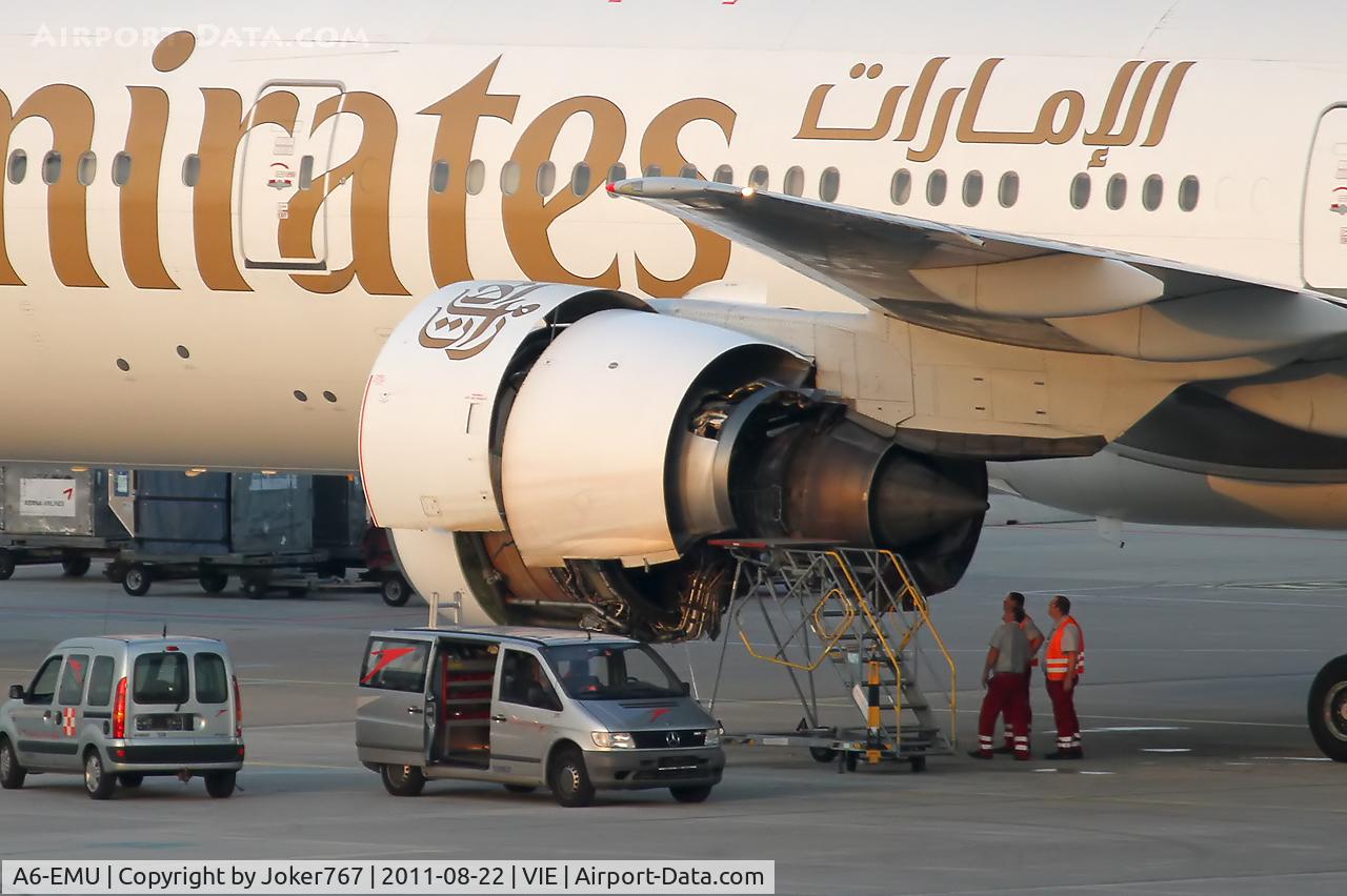A6-EMU, 2002 Boeing 777-31H C/N 29064, Emirates