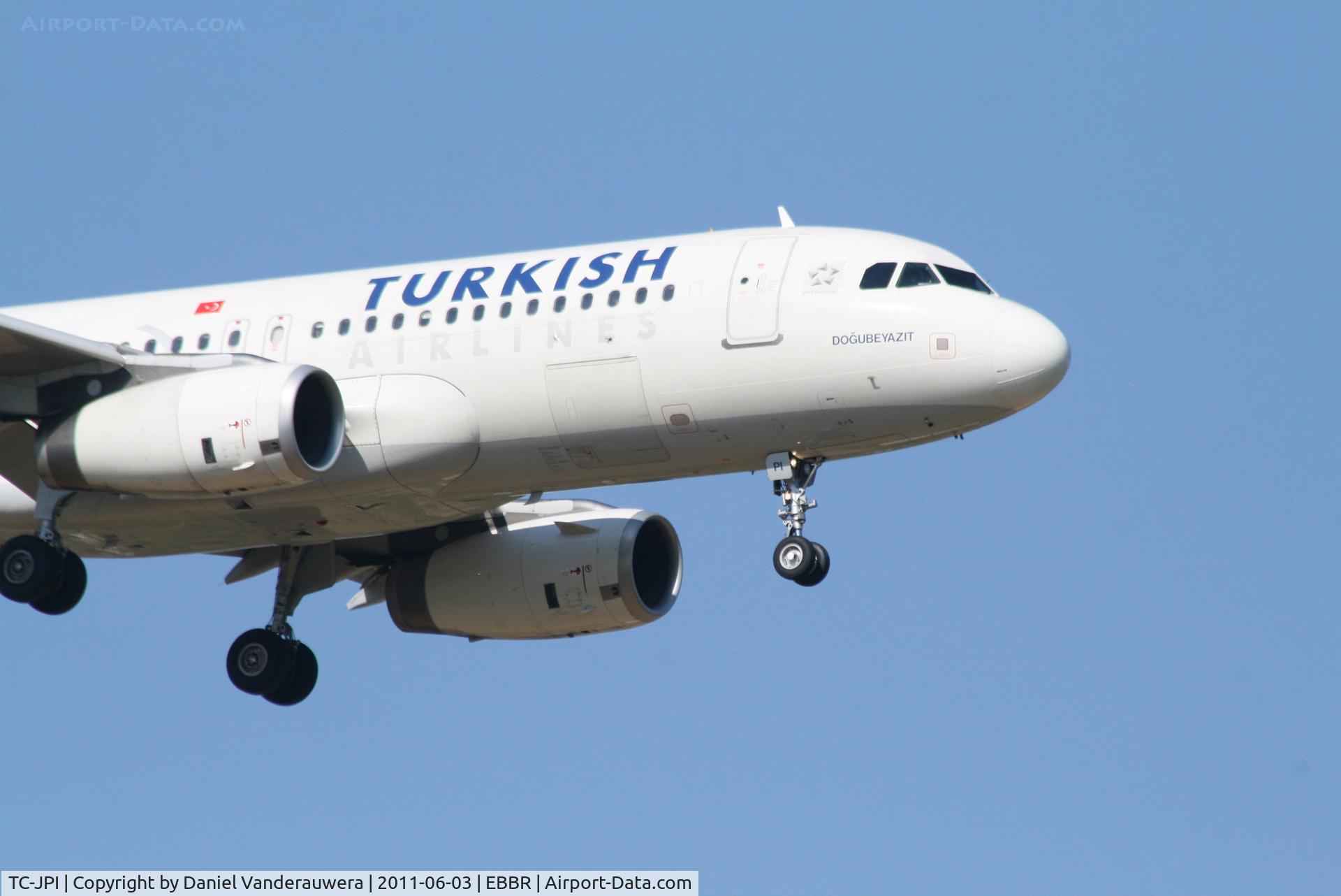 TC-JPI, 2007 Airbus A320-232 C/N 3208, Arrival of flight TK1937 to RWY 02