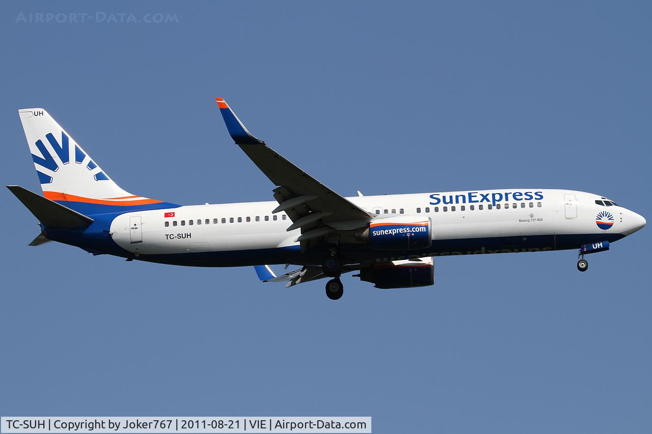 TC-SUH, 2002 Boeing 737-8CX C/N 32366, SunExpress