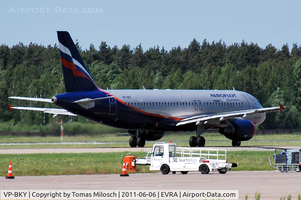 VP-BKY, 2008 Airbus A320-214 C/N 3511, 