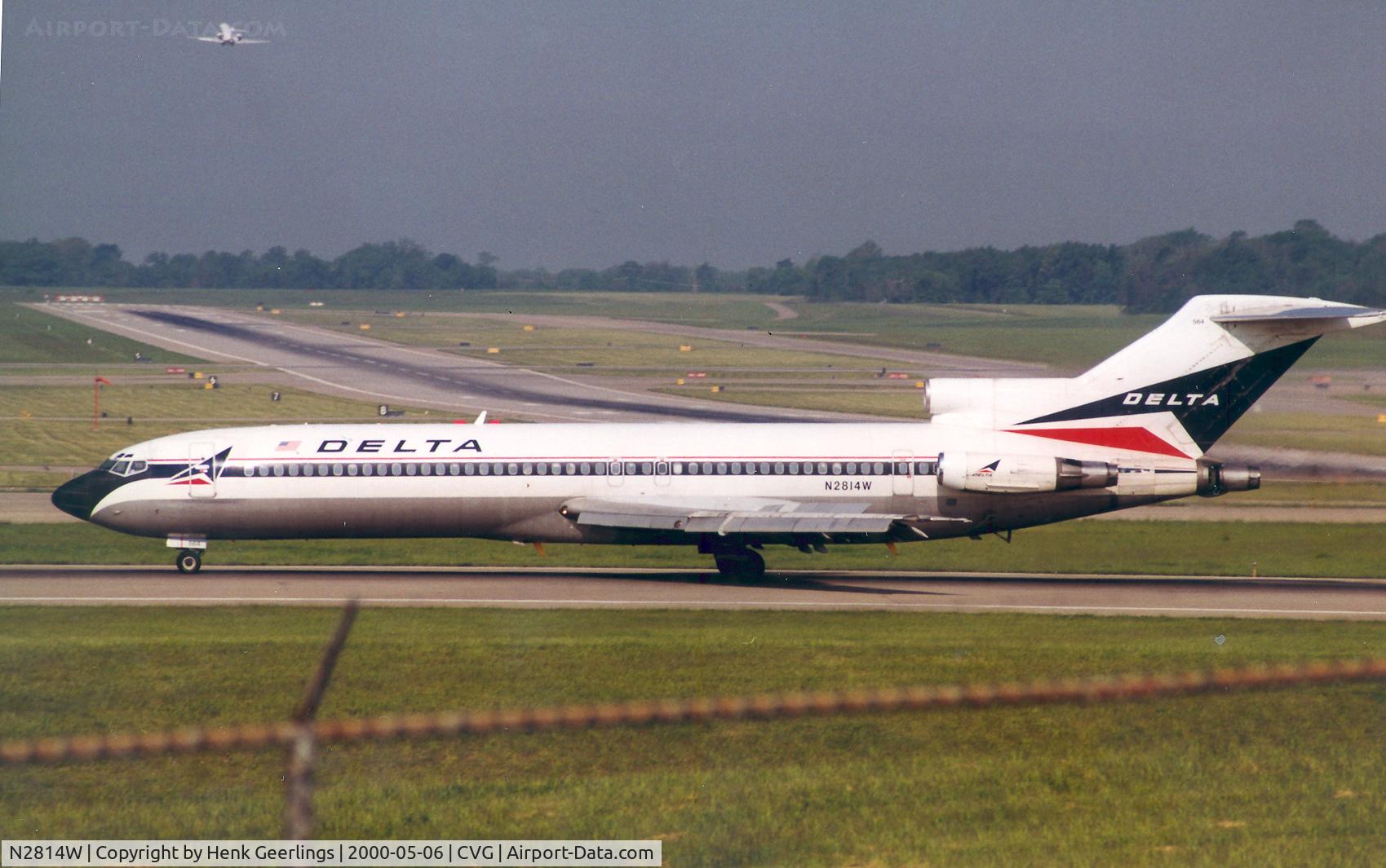 N2814W, 1974 Boeing 727-247 C/N 20870, Delta