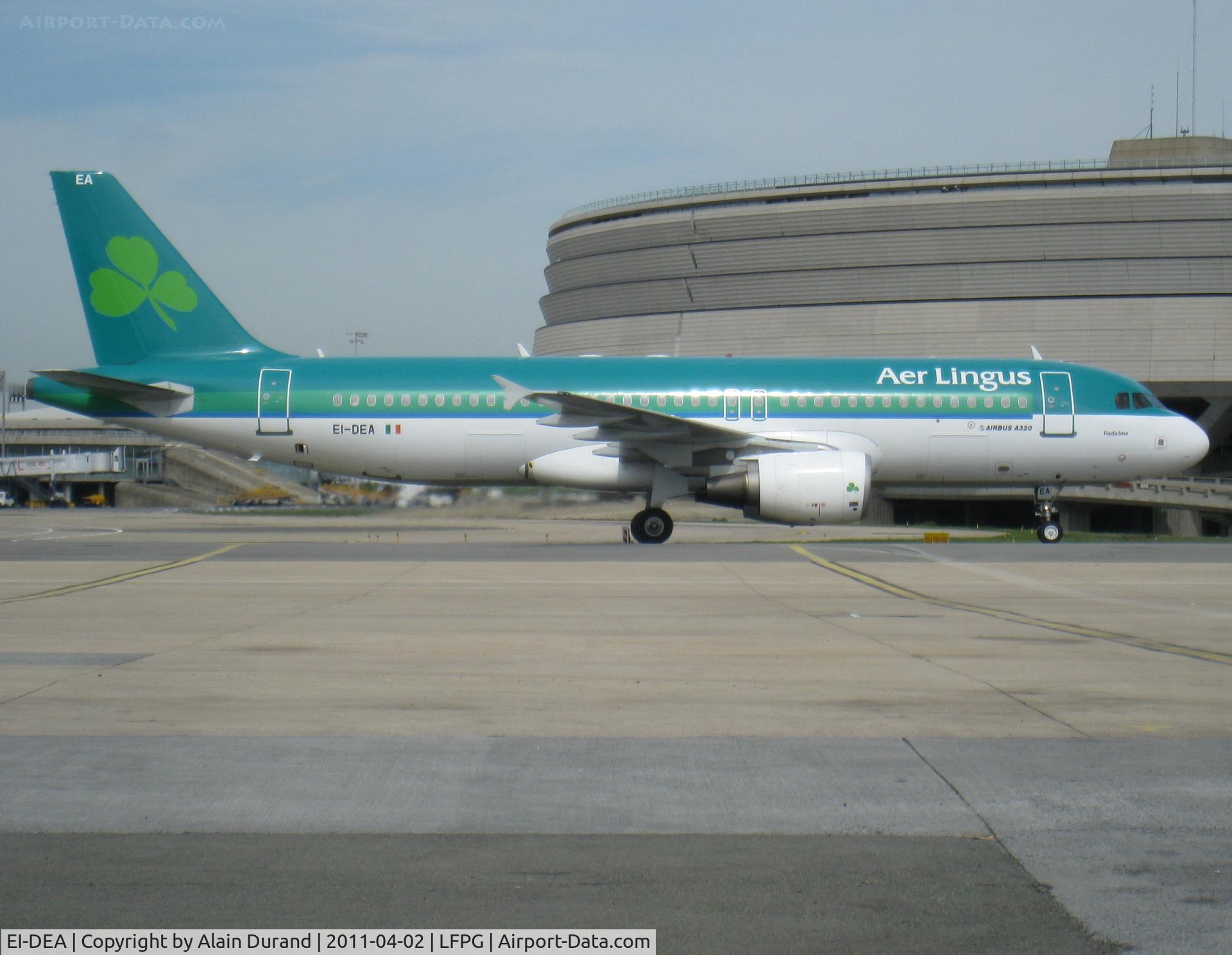 EI-DEA, 2004 Airbus A320-214 C/N 2191, whereas the startboard side gets the translation in Gaelic, so the name of DEA become Fiedeilme