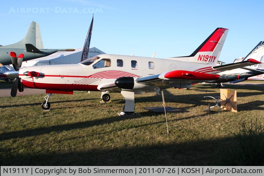 N1911Y, Socata TBM-700 C/N 571, On display at Airventure 2011.