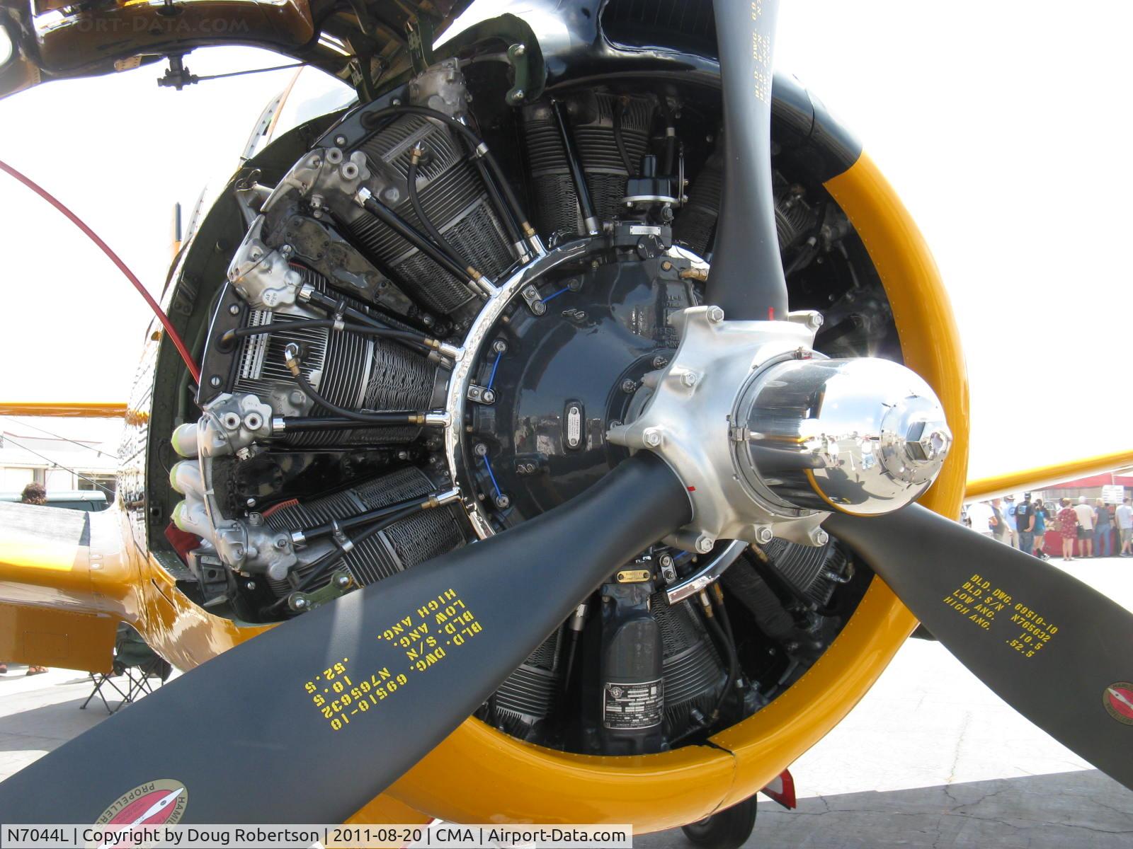 N7044L, 1955 North American T-28B Trojan C/N 200-286 (138215), 1955 North American T-298B TROJAN 'Susy Q', Wright R-1820-86 9 cylinder Cyclone 1,425 Hp, three blade prop