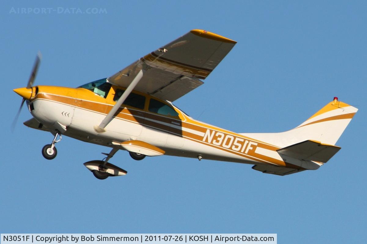 N3051F, 1966 Cessna 182J Skylane C/N 18257151, Departing Airventure 2011.