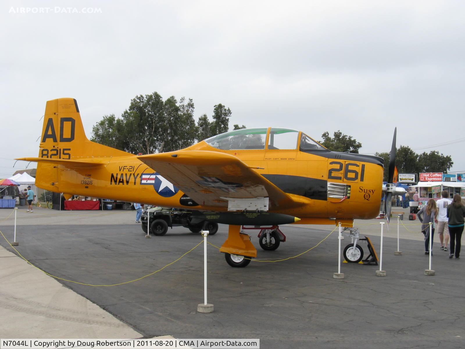 N7044L, 1955 North American T-28B Trojan C/N 200-286 (138215), 1955 North American T-28B TROJAN 'Susy Q', Wright R-1820-86 9 cylinder Cyclone 1,425 Hp