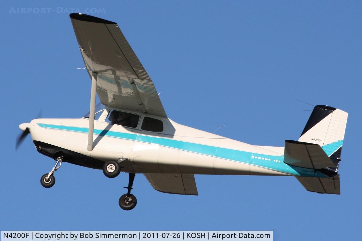 N4200F, 1958 Cessna 172 C/N 46100, Departing Airventure 2011.