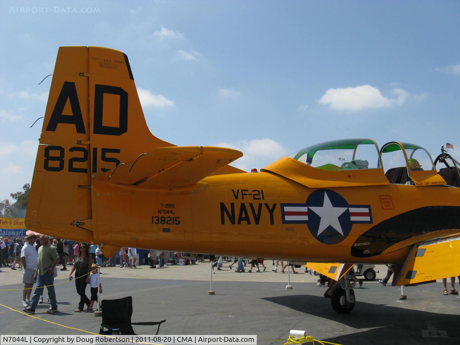N7044L, 1955 North American T-28B Trojan C/N 200-286 (138215), 1955 North American T-28B TROJAN 'Susy Q', Wright R-1820-86 9 cylinder Cyclone 1,425 Hp, the USN B model doesn't have a tailhook-the T-28C model has a tailhook for aircraft carrier practice
