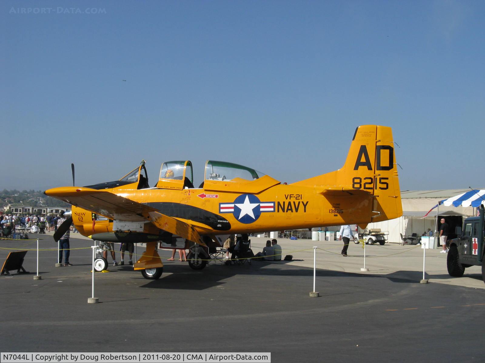 N7044L, 1955 North American T-28B Trojan C/N 200-286 (138215), 1955 North American T-28B TROJAN 'Susy Q', Wright R-1820-86 9 cylinder Cyclone 1,425 Hp. See my article this site on all T-28 models, including French T-28S Fennec.
