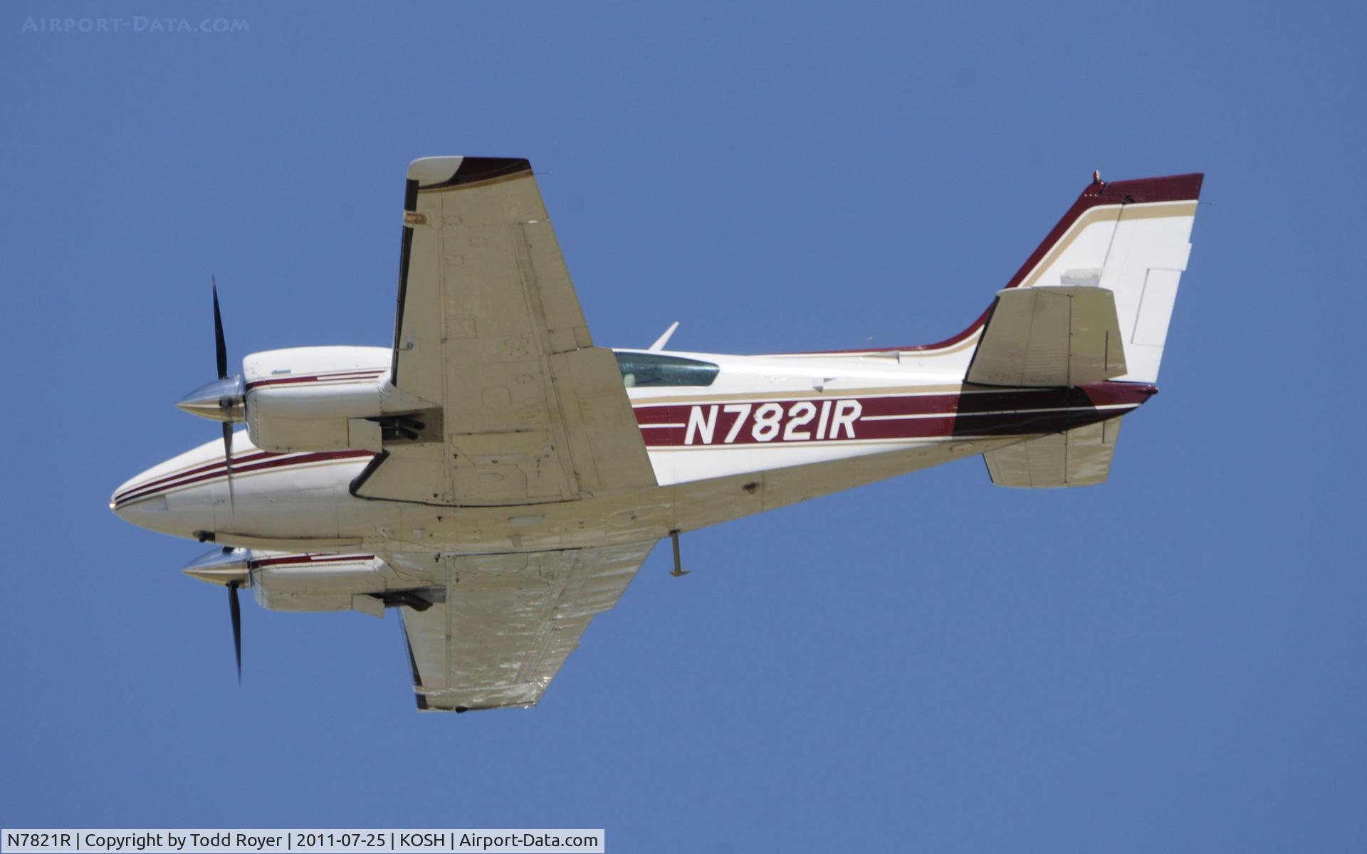 N7821R, 1968 Beech 95-B55 (T42A) Baron C/N TC-1196, AIRVENTURE 2011