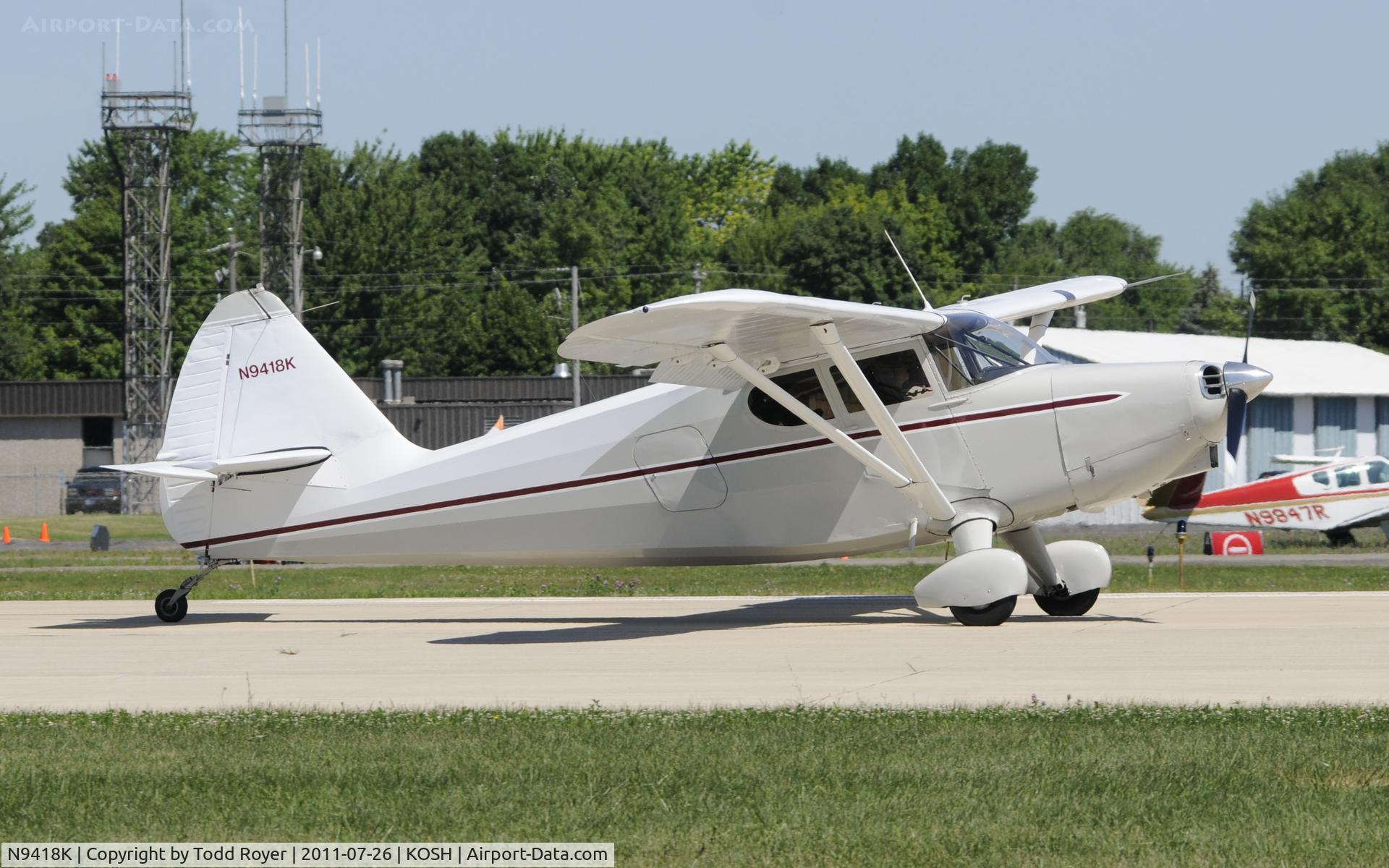 N9418K, 1947 Stinson 108-2 Voyager C/N 108-2418, AIRVENTURE 2011