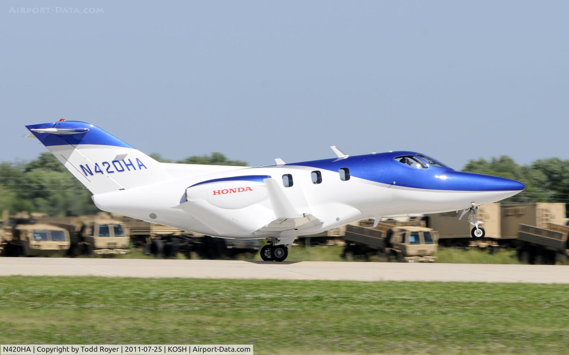 N420HA, 2003 Honda HA-420 HondaJet C/N P001, AIRVENTURE 2011