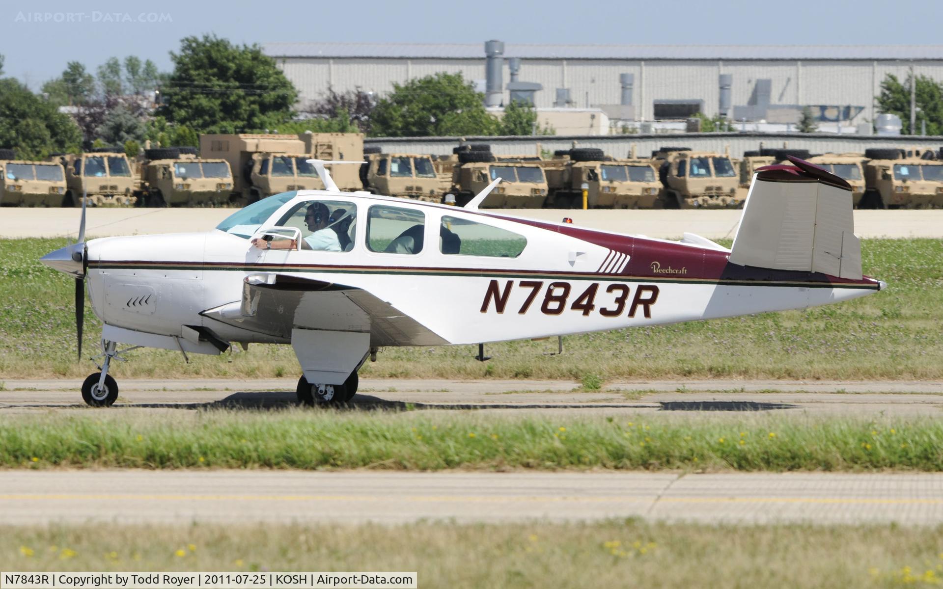 N7843R, 1969 Beech V35A Bonanza C/N D-8918, AIRVENTURE 2011