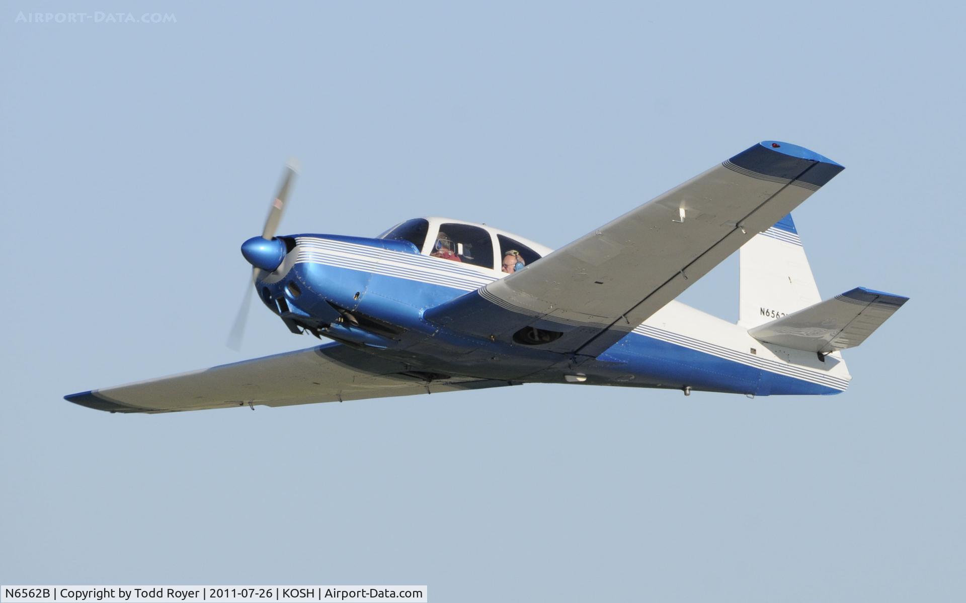 N6562B, 1958 Mooney M20A C/N 1232, AIRVENTURE 2011
