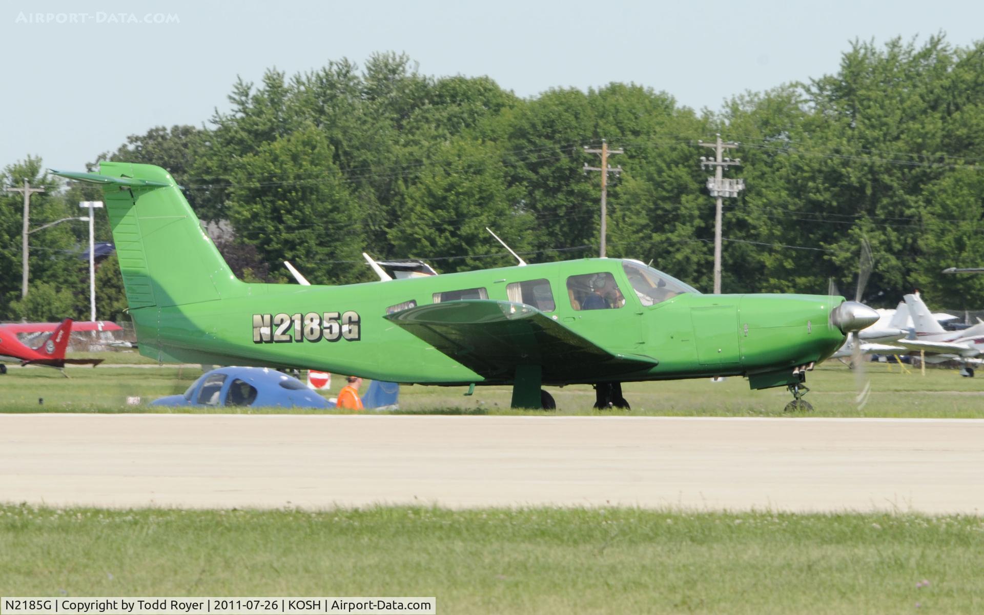 N2185G, 1978 Piper PA-32RT-300 Lance II C/N 32R-7985044, AIRVENTURE 2011