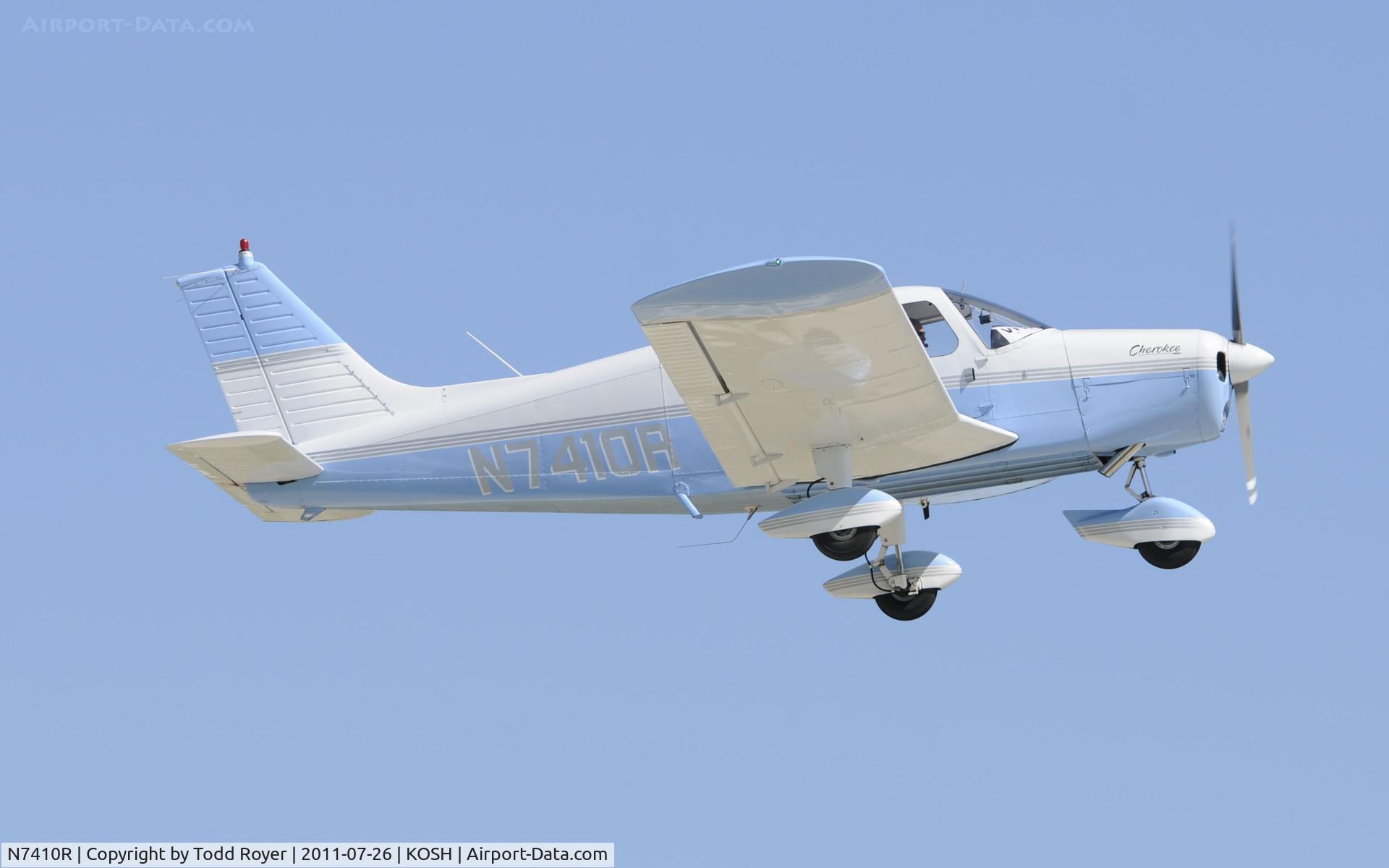 N7410R, 1966 Piper PA-28-140 C/N 28-21927, AIRVENTURE 2011