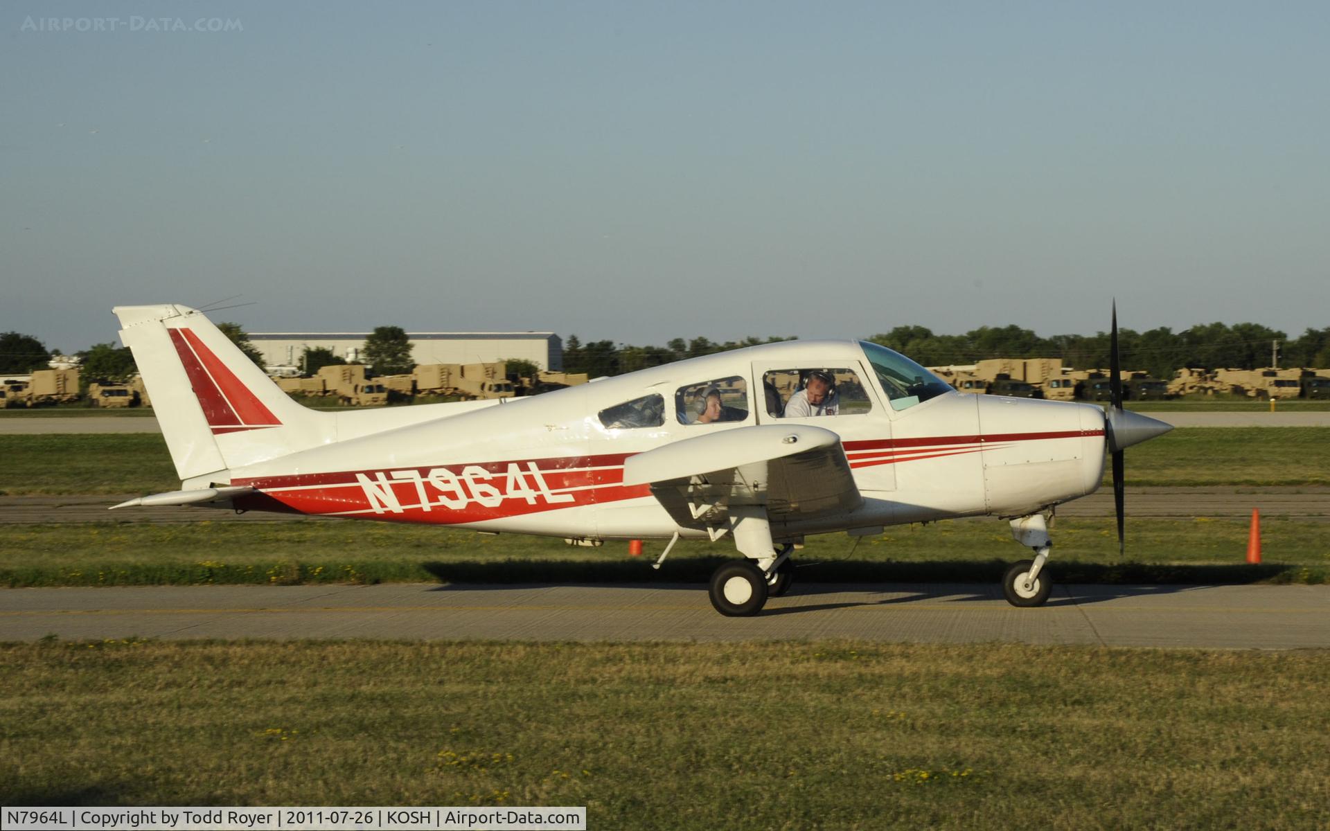 N7964L, 1966 Beech A23-24 Musketeer Super III C/N MA-140, AIRVENTURE 2011