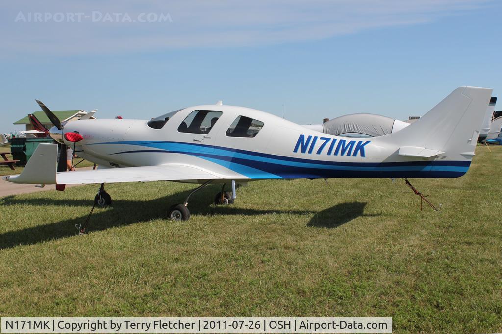 N171MK, Lancair IV-P-T C/N LIV-562, Hunter Paul M HUNTER LIV-P-T, c/n: LIV-562 at 2011 Oshkosh