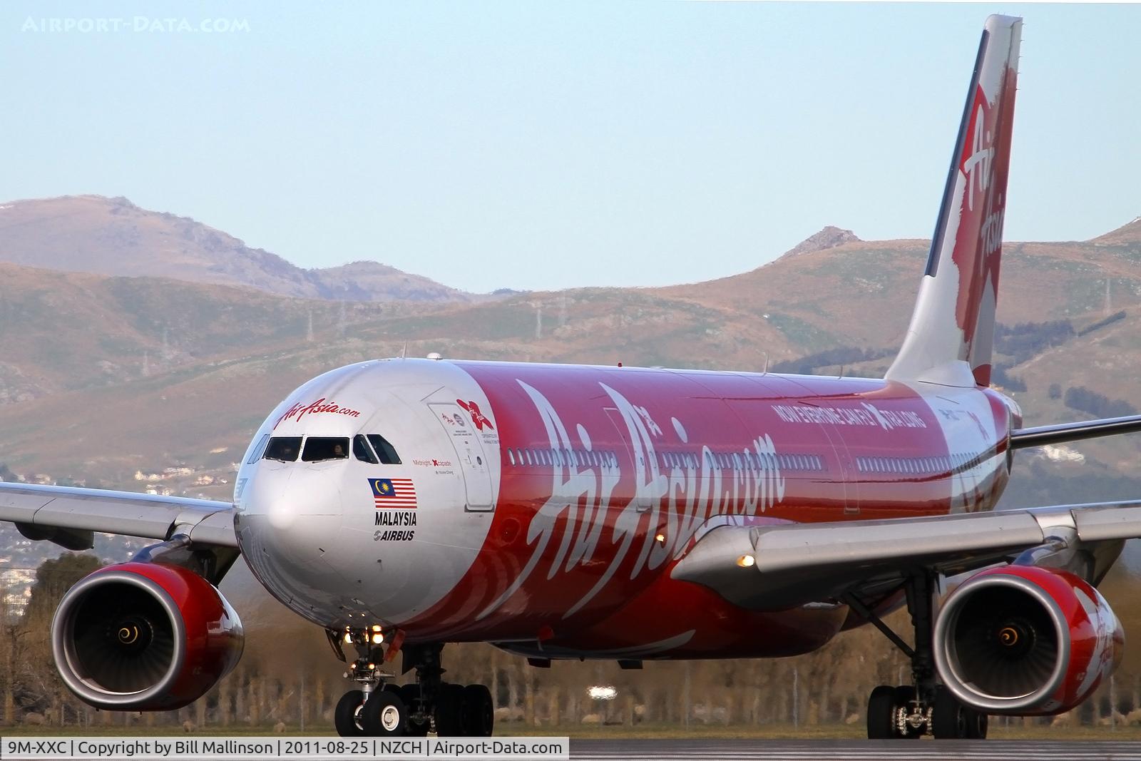 9M-XXC, 2009 Airbus A330-343X C/N 1048, lining up on 02