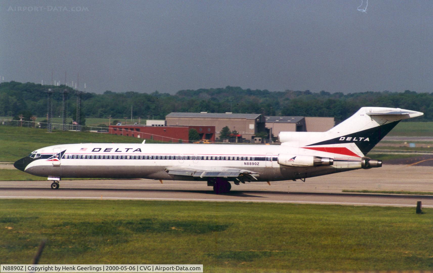 N8890Z, 1979 Boeing 727-225 C/N 21859, Delta  , ex Eastern Airlines