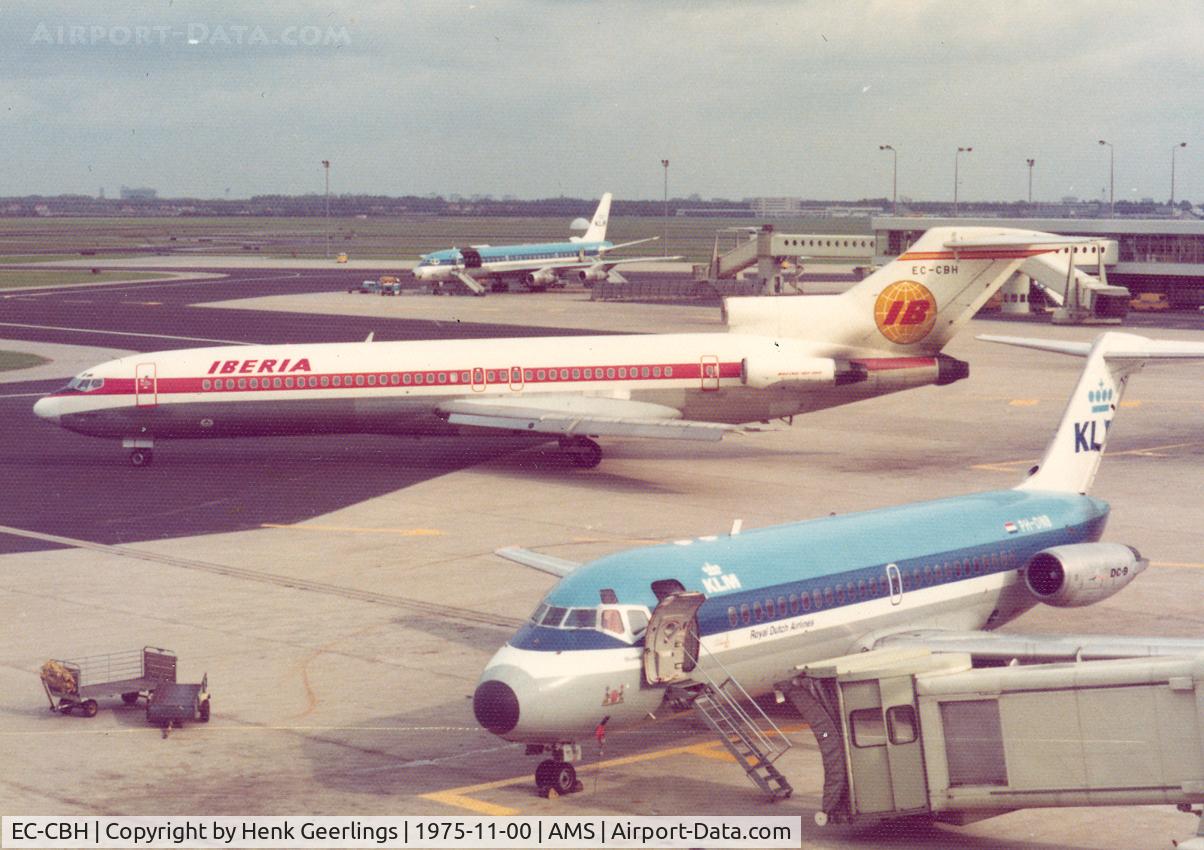 EC-CBH, 1972 Boeing 727-256 C/N 20602, Iberia.In front: KLM DC-9-15 , PH-DNB and in the background KLM , DC-8-55F , PH-DCU