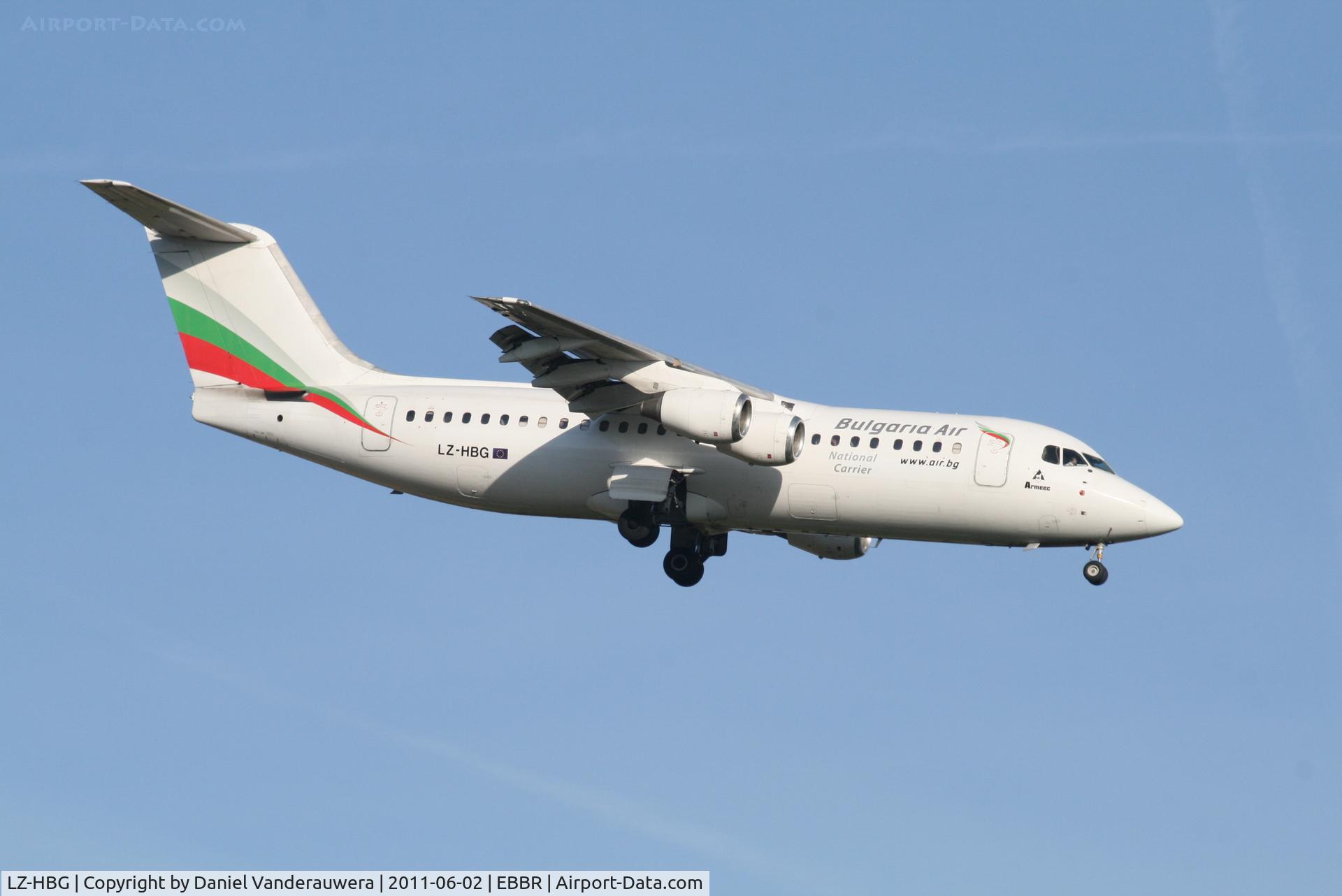 LZ-HBG, 1990 British Aerospace BAe.146-300 C/N E3146, Arrival of flight FB405 to RWY 02