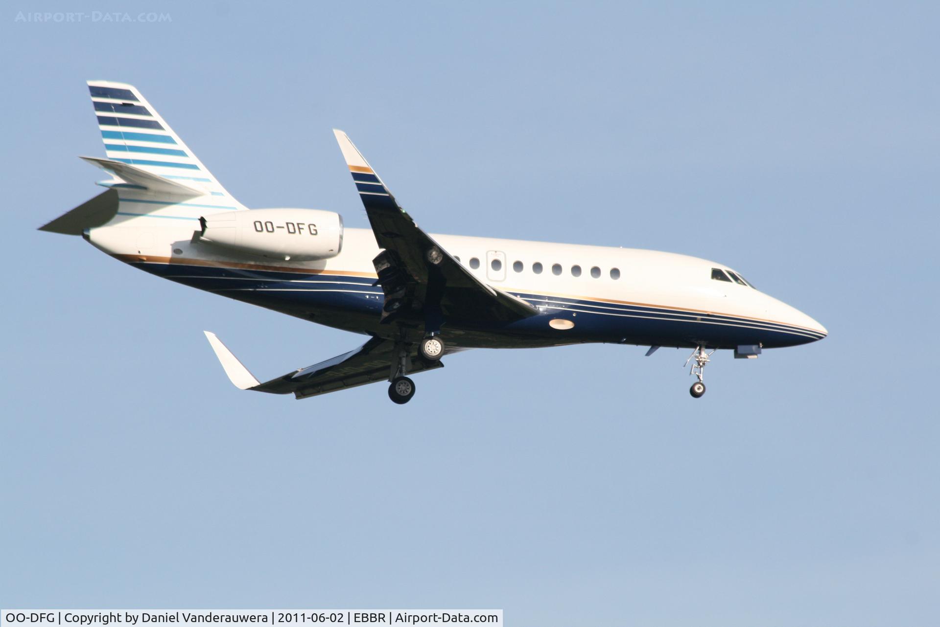OO-DFG, 2007 Dassault Falcon 2000EX C/N 140, Descending to RWY 02