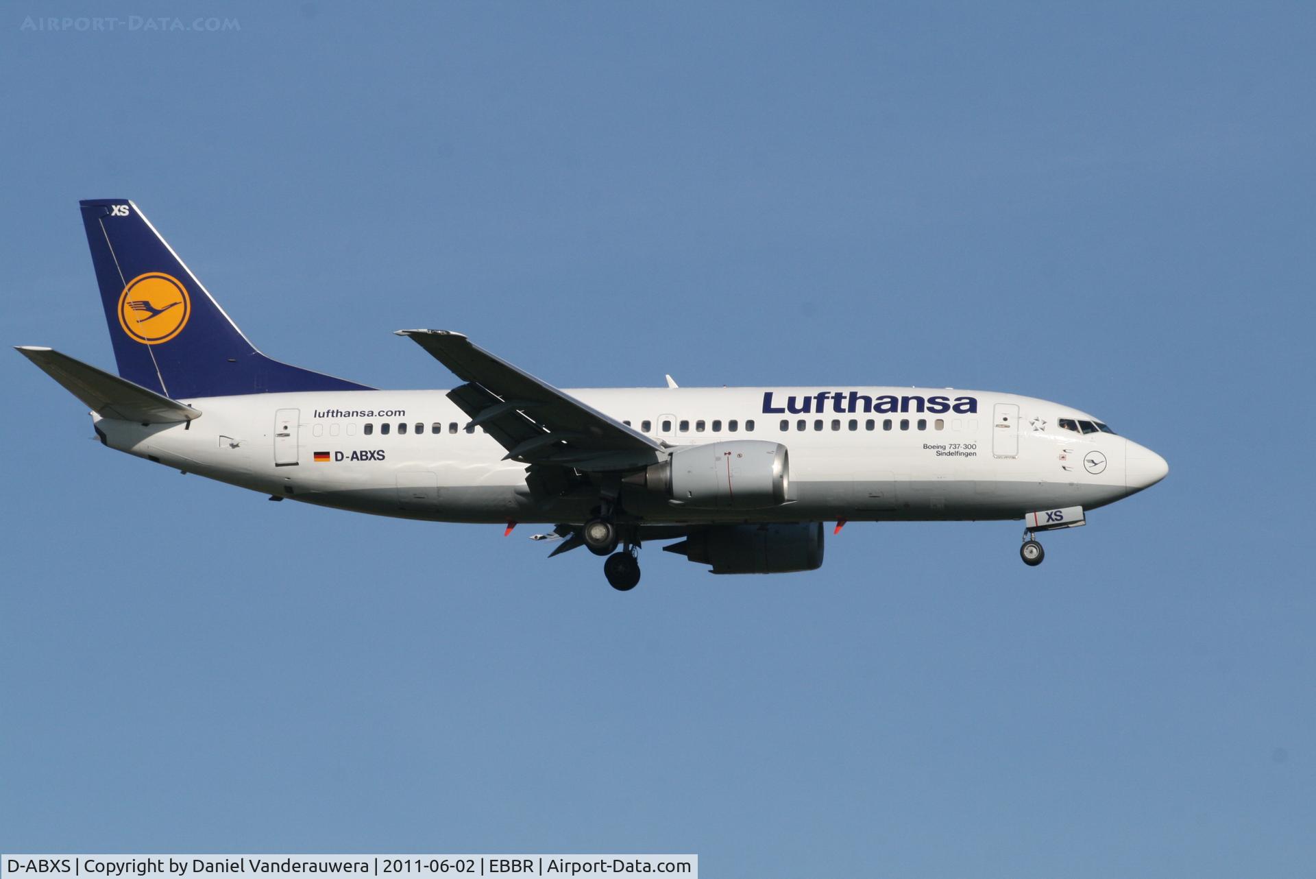D-ABXS, 1988 Boeing 737-330 C/N 24280, Arrival of flight LH1004 to RWY 02