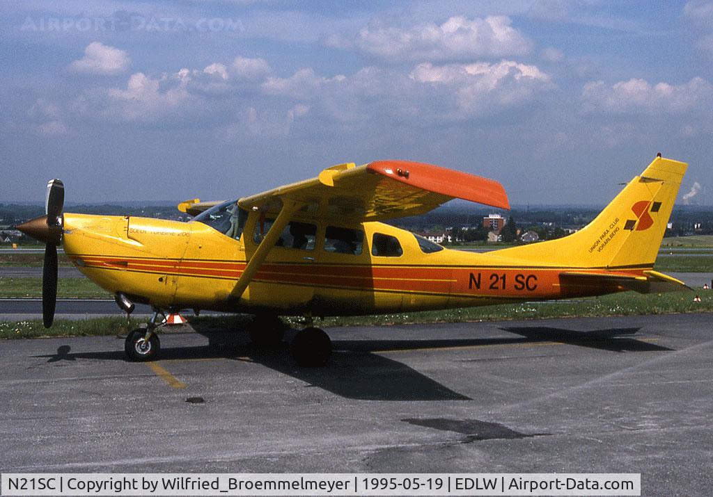 N21SC, 1979 Cessna U206G Stationair C/N U20605278, Parked on Apron.