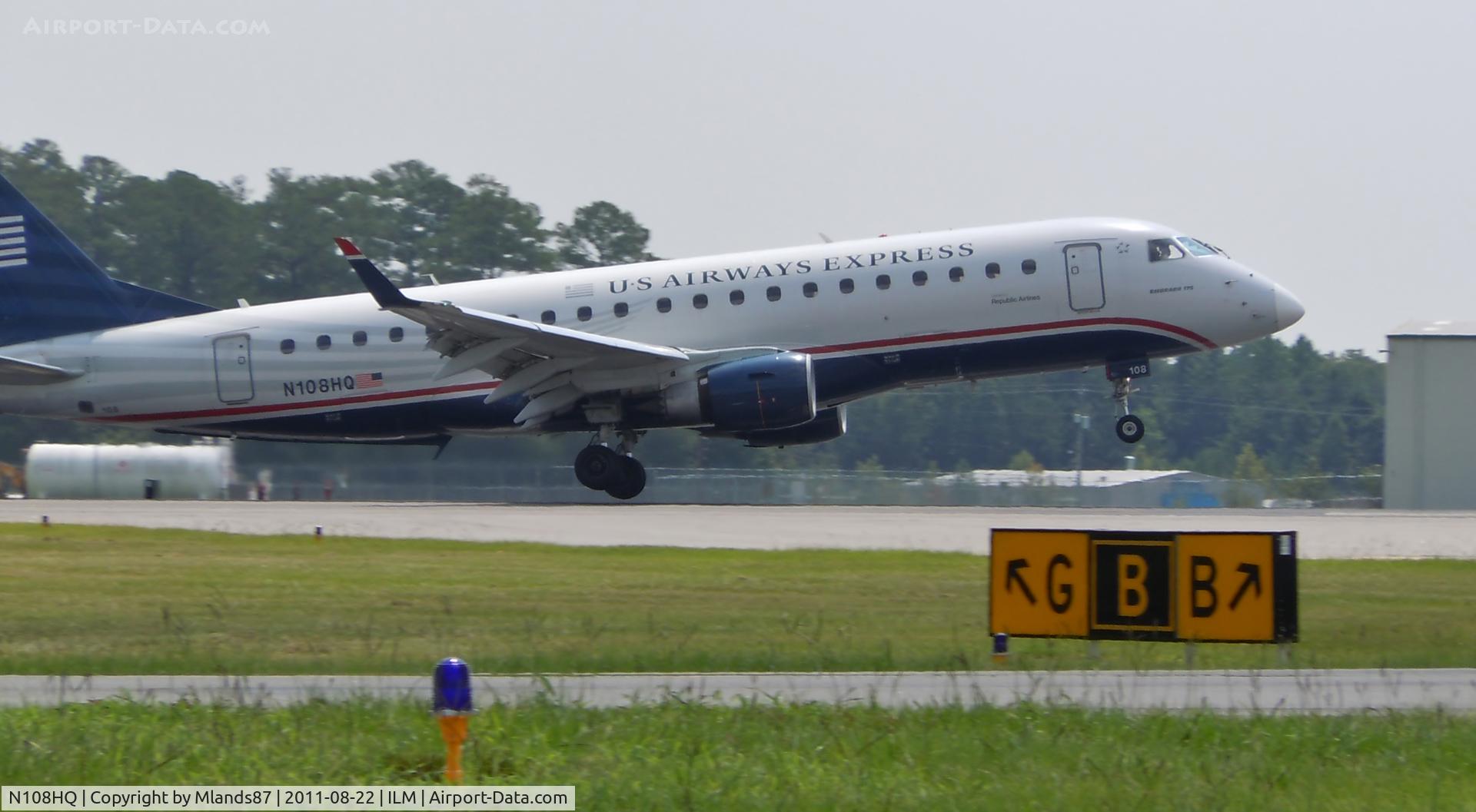 N108HQ, 2007 Embraer 175LR (ERJ-170-200LR) C/N 17000166, Wish I had gotten the tail in this one.