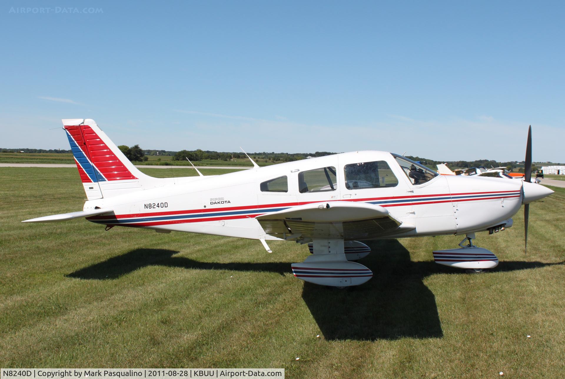 N8240D, 1980 Piper PA-28-236 Dakota C/N 28-8011125, Piper PA-28-236
