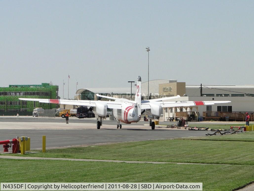N435DF, 2001 Marsh Aviation S-2F3AT C/N 153573, Stopping on pad #1