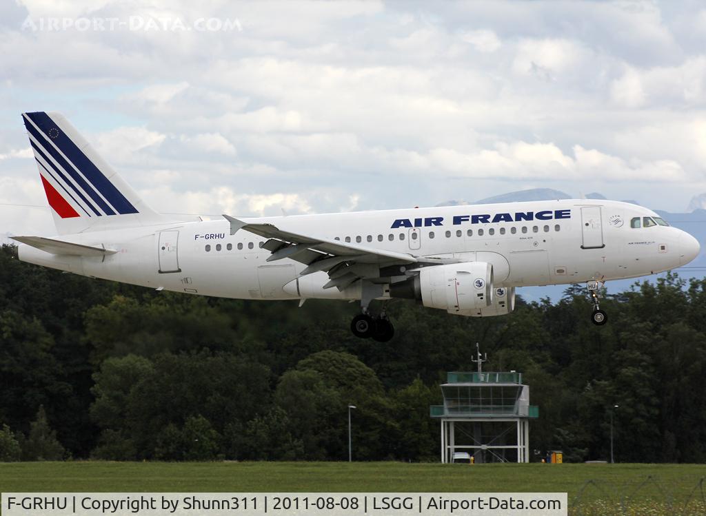 F-GRHU, 2001 Airbus A319-111 C/N 1471, Landing rwy 23
