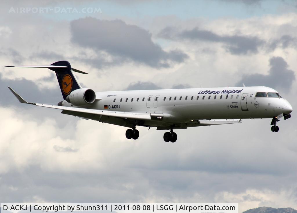 D-ACKJ, 2006 Bombardier CRJ-900LR (CL-600-2D24) C/N 15089, Landing rwy 23