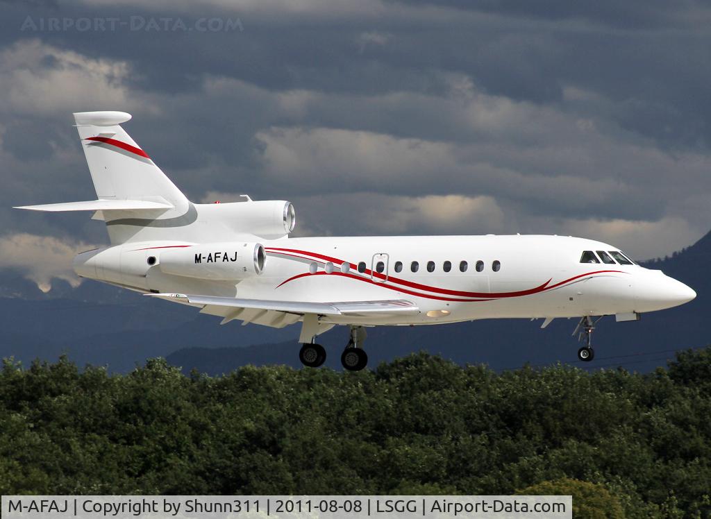 M-AFAJ, 2009 Dassault Falcon 900EX C/N 200, Landing rwy 23