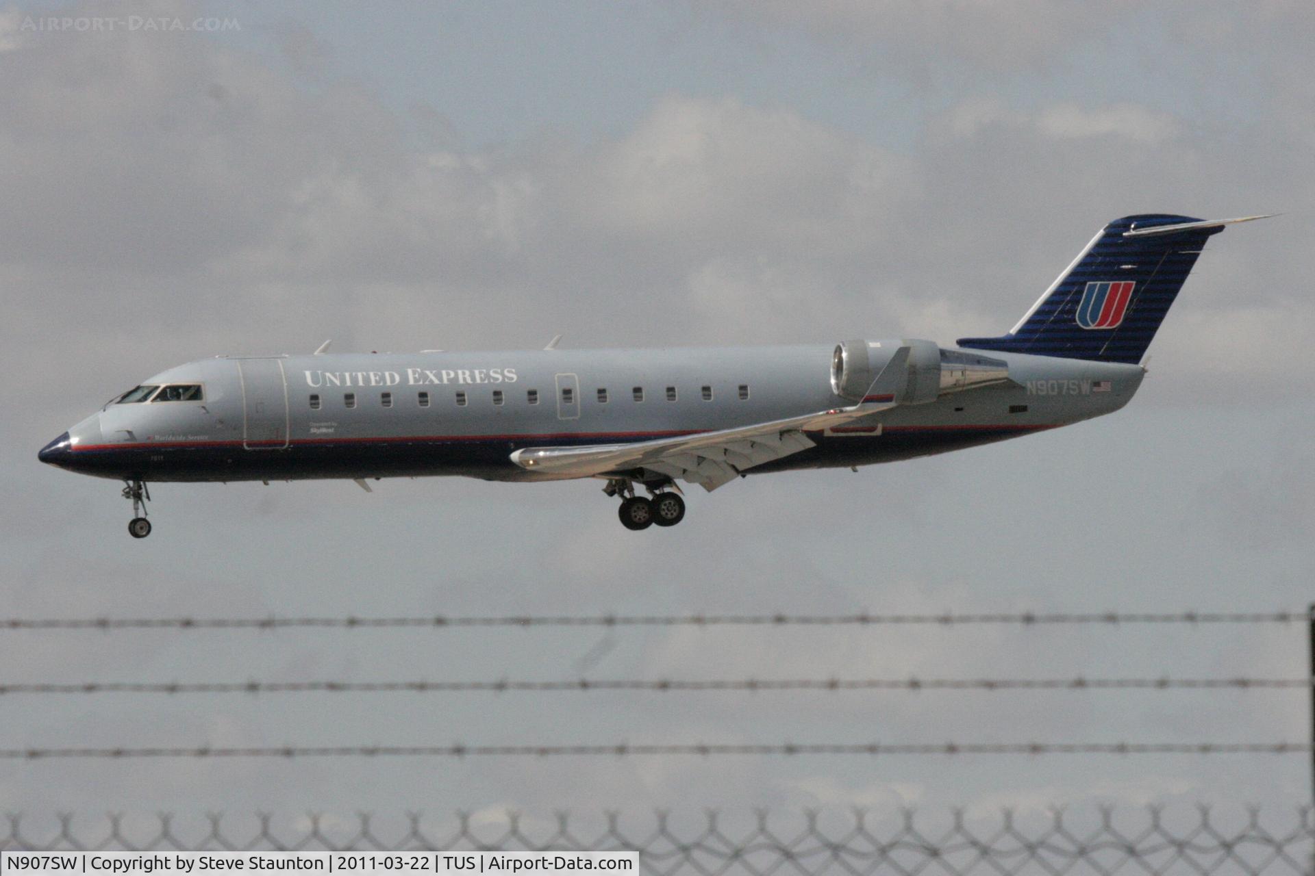 N907SW, 2001 Bombardier CRJ-200LR (CL-600-2B19) C/N 7511, Taken at Tucson International Airport, in March 2011 whilst on an Aeroprint Aviation tour