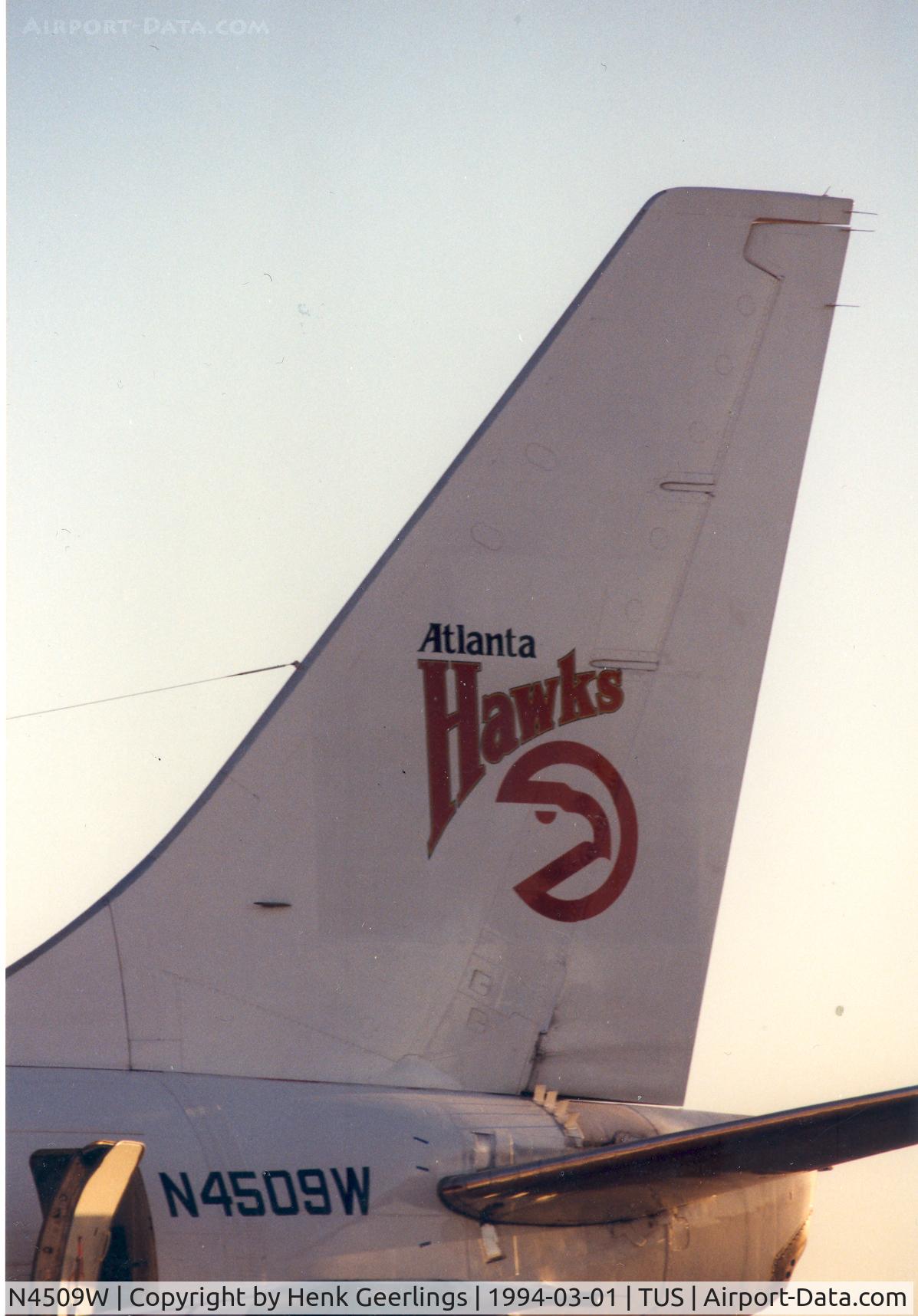 N4509W, 1968 Boeing 737-247 C/N 19606, Atlanta Hawks