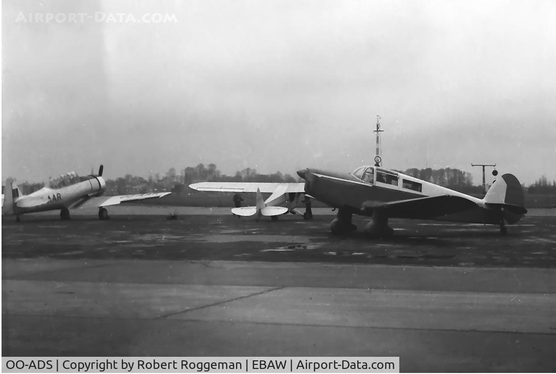 OO-ADS, Percival P-44 Proctor 5 C/N AE94, Late 1950's.OO-REX Piper Cub OO-AAR Harvard.