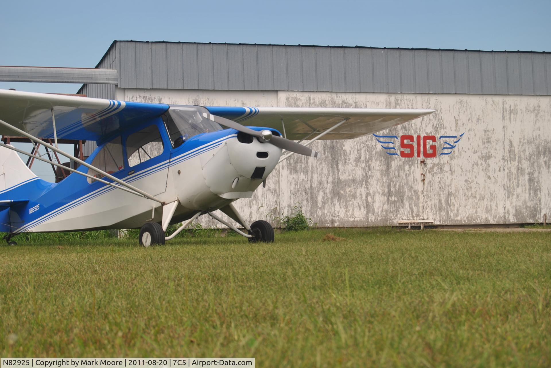N82925, 1946 Aeronca 7AC Champion C/N 7AC-1575, Champ at SIG Field 7C5 Montezuma, Iowa