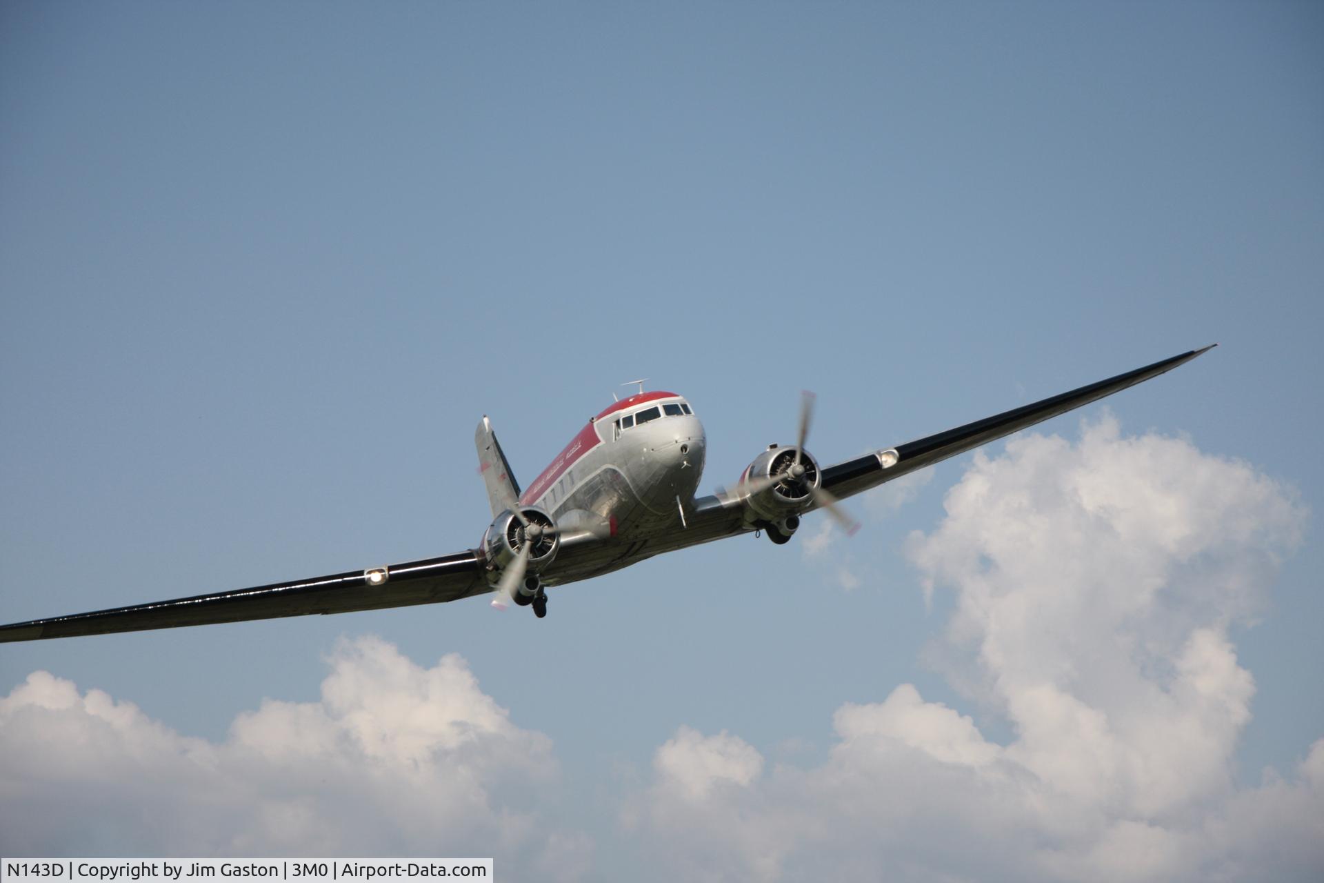 N143D, 1938 Douglas DC-3A-S4C4G C/N 2054, Gaston's White River Resort