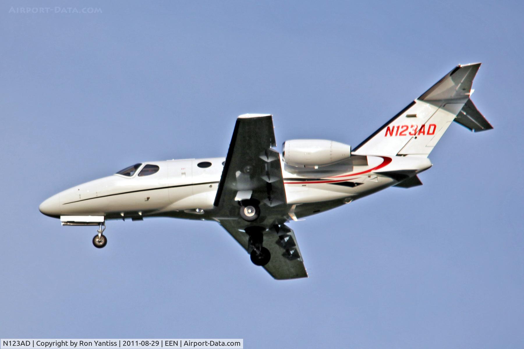 N123AD, 2009 Cessna 510 Citation Mustang C/N 510-0184, On final approach to runway 02 from the Southwest, Dillant-Hopkins Airport, Keene, NH