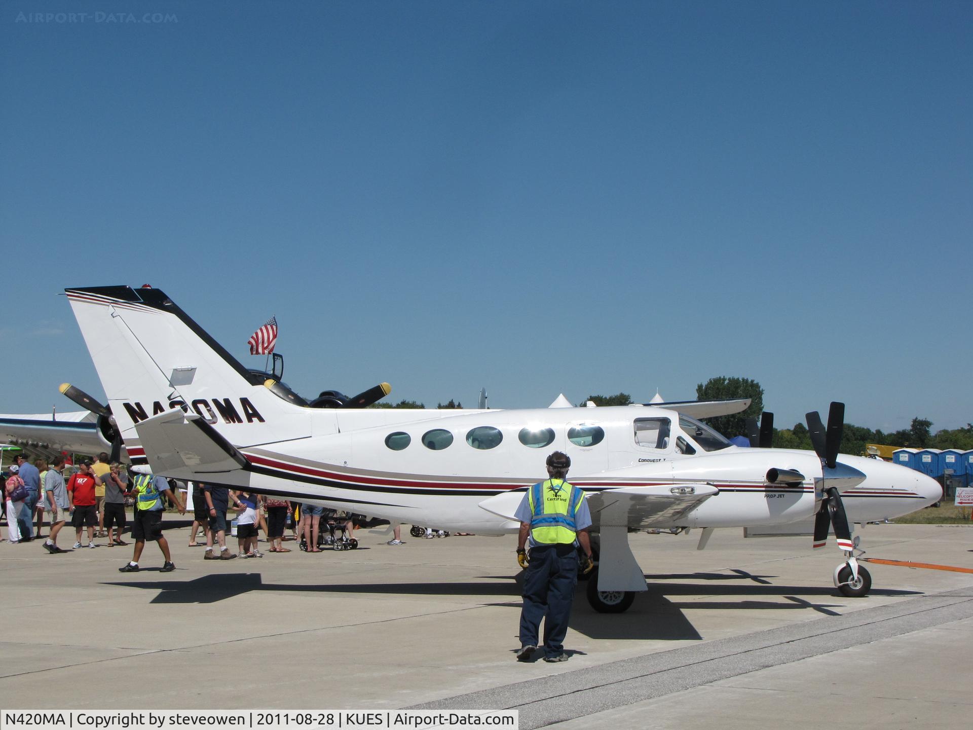 N420MA, 1981 Cessna 425 C/N 425-0116, Waukesha Airshow