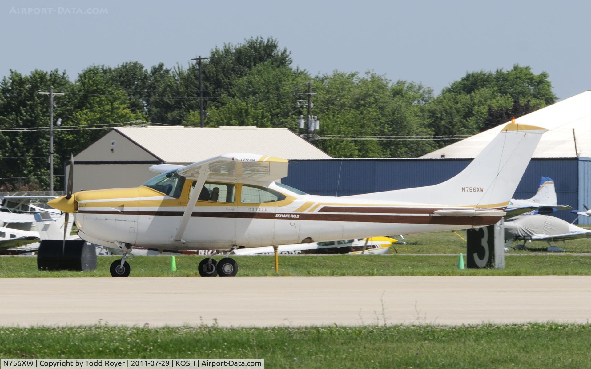 N756XW, 1979 Cessna R182 Skylane RG C/N R18201191, AIRVENTURE 2011