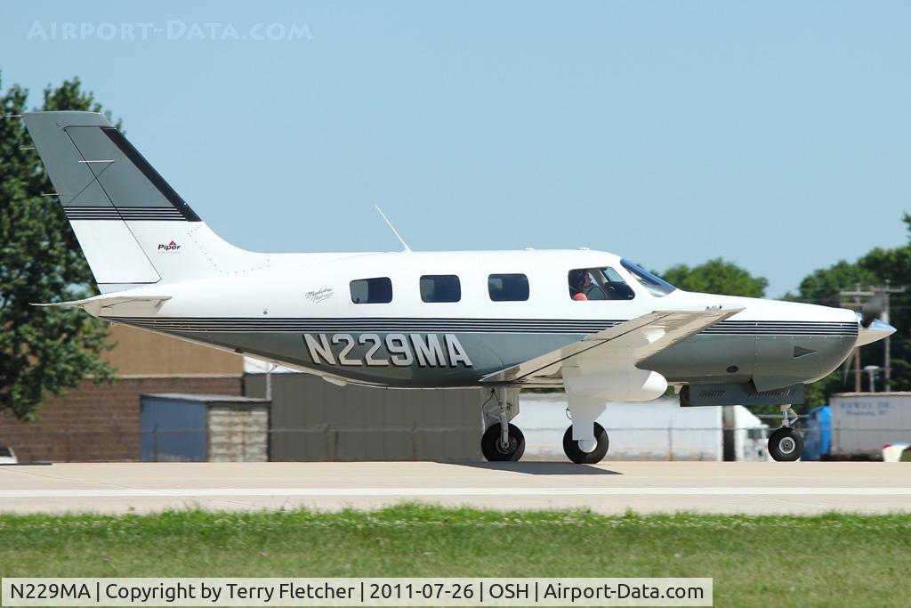N229MA, 1997 Piper PA-46-350P Malibu Mirage C/N 4636129, 1997 Piper PA 46-350P, c/n: 4636129
at 2011 Oshkosh