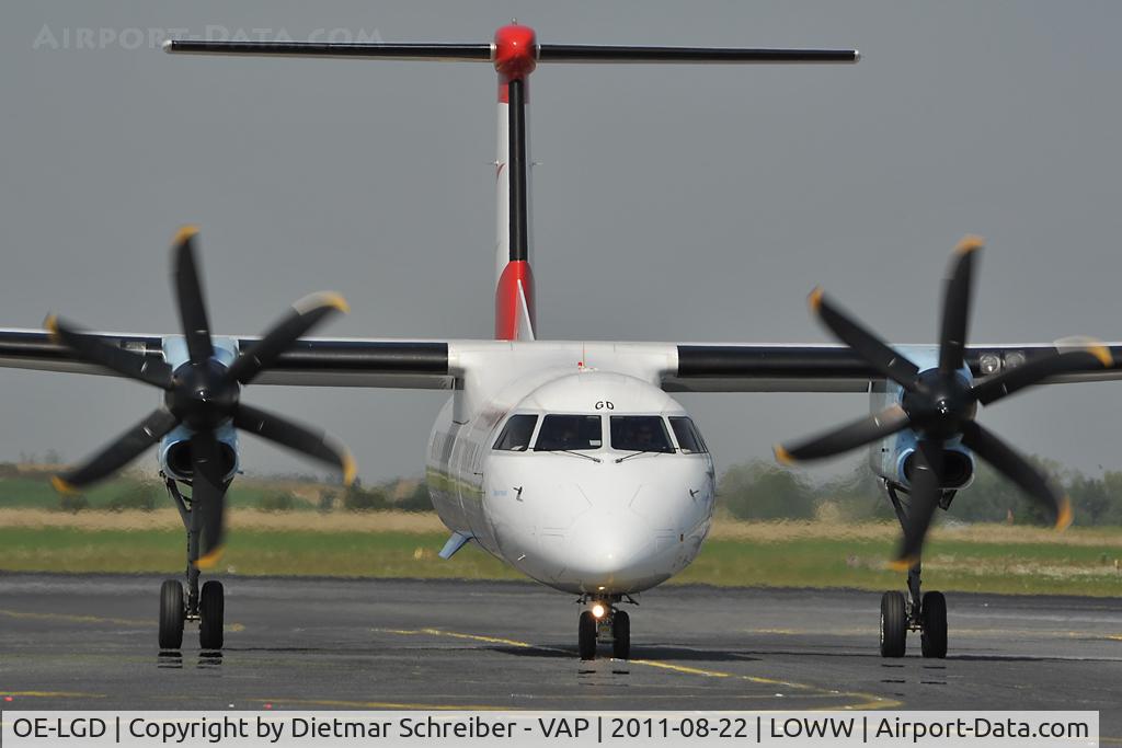 OE-LGD, 2000 De Havilland Canada DHC-8-402Q Dash 8 C/N 4027, Austrian Dash 8-400