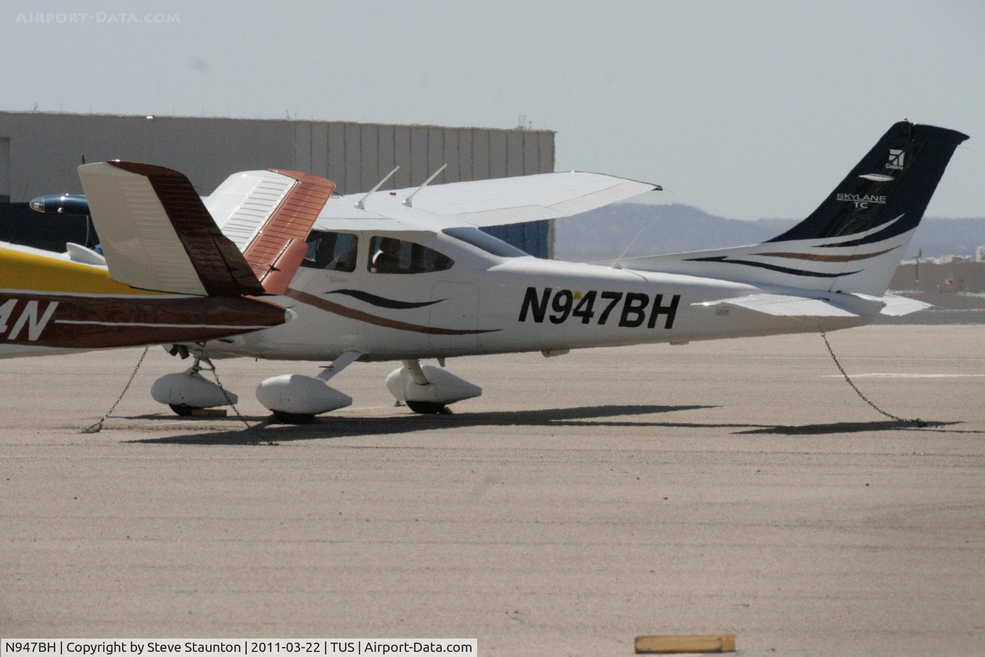 N947BH, 2008 Cessna T182T Turbo Skylane C/N T18208812, Taken at Tucson International Airport, in March 2011 whilst on an Aeroprint Aviation tour