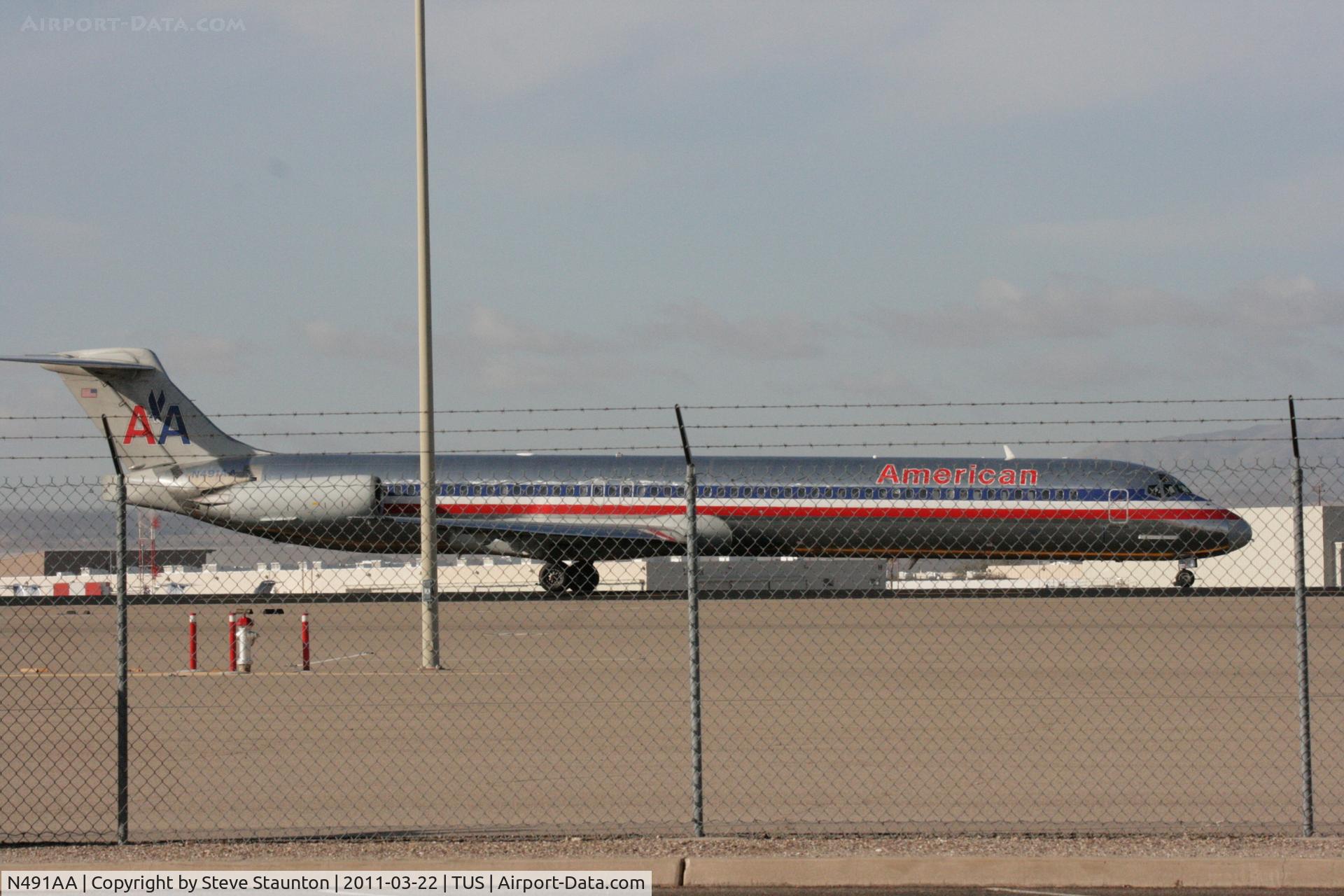 N491AA, 1989 McDonnell Douglas MD-82 (DC-9-82) C/N 49684, Taken at Tucson International Airport, in March 2011 whilst on an Aeroprint Aviation tour